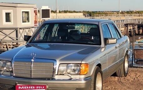 Mercedes-Benz S-Класс, 1990 год, 2 300 000 рублей, 7 фотография