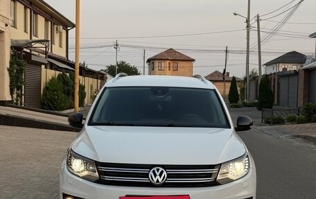 Volkswagen Tiguan I, 2013 год, 1 750 000 рублей, 2 фотография