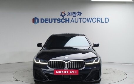 BMW 5 серия, 2022 год, 3 550 000 рублей, 3 фотография