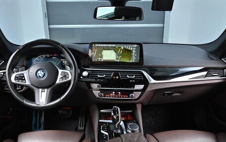 BMW 5 серия, 2022 год, 3 550 000 рублей, 8 фотография