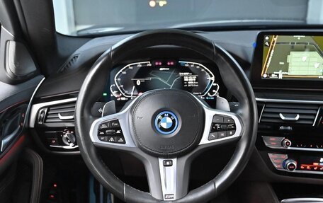 BMW 5 серия, 2022 год, 3 550 000 рублей, 14 фотография