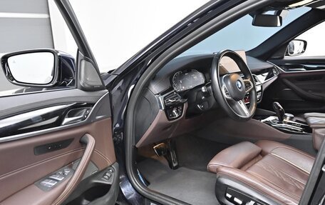 BMW 5 серия, 2022 год, 3 550 000 рублей, 12 фотография