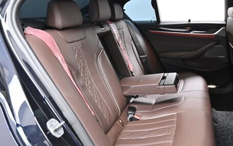 BMW 5 серия, 2022 год, 3 550 000 рублей, 13 фотография