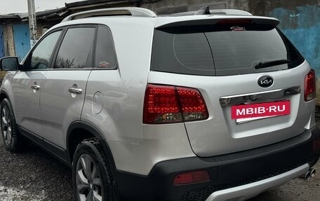 KIA Sorento II рестайлинг, 2010 год, 1 400 000 рублей, 2 фотография