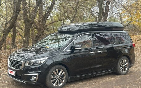 KIA Carnival III, 2018 год, 2 670 000 рублей, 10 фотография