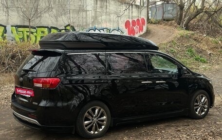 KIA Carnival III, 2018 год, 2 670 000 рублей, 8 фотография