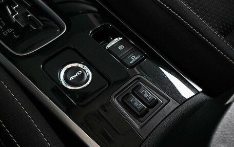 Mitsubishi Outlander III рестайлинг 3, 2019 год, 2 329 000 рублей, 18 фотография