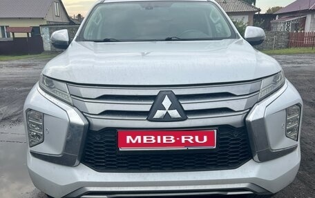 Mitsubishi Pajero Sport III рестайлинг, 2020 год, 3 848 000 рублей, 1 фотография