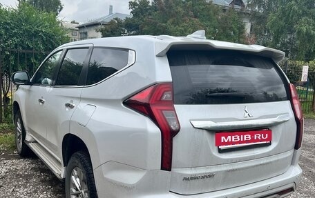 Mitsubishi Pajero Sport III рестайлинг, 2020 год, 3 848 000 рублей, 6 фотография