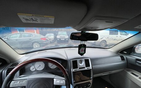 Chrysler 300C II, 2006 год, 700 000 рублей, 5 фотография