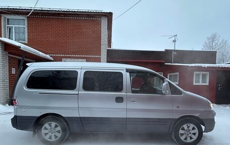 Hyundai Starex I рестайлинг, 2007 год, 800 000 рублей, 6 фотография