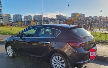 Opel Astra J, 2013 год, 850 000 рублей, 4 фотография