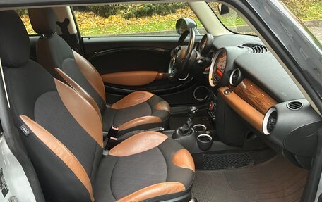 MINI Hatch, 2011 год, 1 150 000 рублей, 28 фотография