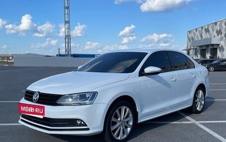 Volkswagen Jetta VI, 2015 год, 1 360 000 рублей, 3 фотография