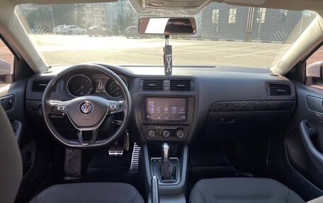 Volkswagen Jetta VI, 2015 год, 1 360 000 рублей, 9 фотография