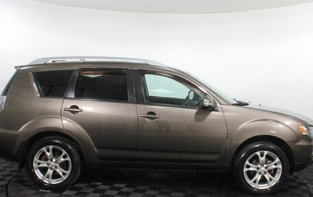 Mitsubishi Outlander III рестайлинг 3, 2010 год, 880 000 рублей, 6 фотография