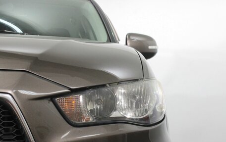 Mitsubishi Outlander III рестайлинг 3, 2010 год, 880 000 рублей, 18 фотография