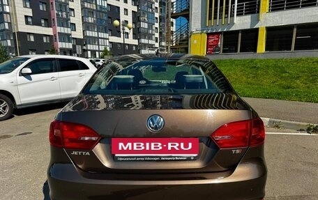 Volkswagen Jetta VI, 2013 год, 950 000 рублей, 4 фотография