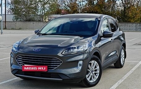 Ford Kuga III, 2020 год, 2 350 000 рублей, 2 фотография