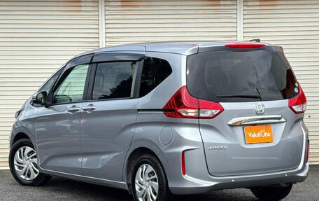 Honda Freed II, 2021 год, 1 100 000 рублей, 4 фотография