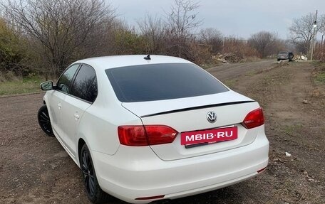 Volkswagen Jetta VI, 2011 год, 1 200 000 рублей, 6 фотография
