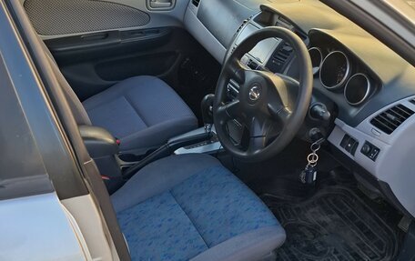 Nissan Wingroad III, 2003 год, 250 000 рублей, 2 фотография