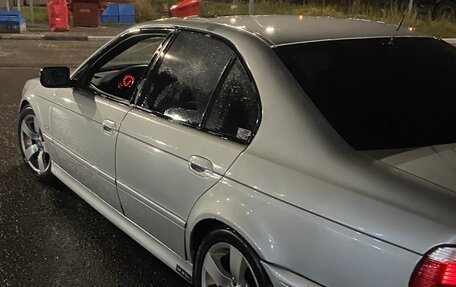 BMW 5 серия, 2000 год, 650 000 рублей, 8 фотография