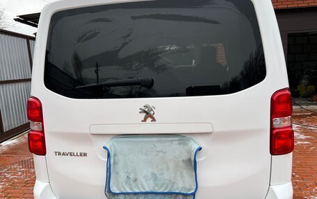 Peugeot Traveller I, 2018 год, 2 250 000 рублей, 4 фотография