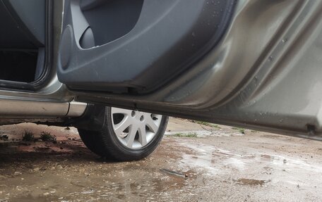 Nissan Almera, 2005 год, 730 000 рублей, 17 фотография