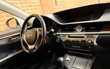 Lexus ES VII, 2012 год, 2 600 000 рублей, 15 фотография