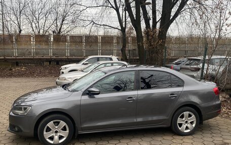 Volkswagen Jetta VI, 2012 год, 1 050 000 рублей, 2 фотография