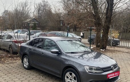 Volkswagen Jetta VI, 2012 год, 1 050 000 рублей, 3 фотография
