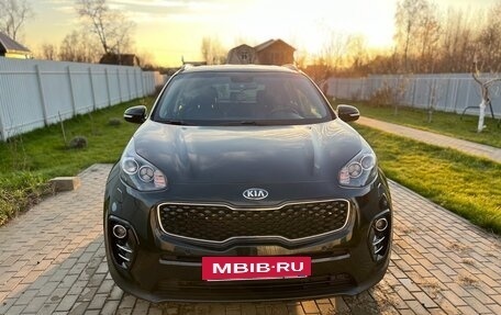 KIA Sportage IV рестайлинг, 2017 год, 2 600 000 рублей, 2 фотография