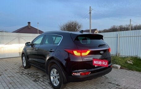 KIA Sportage IV рестайлинг, 2017 год, 2 600 000 рублей, 11 фотография