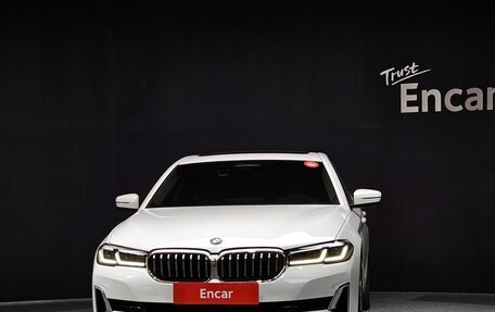 BMW 5 серия, 2021 год, 3 890 000 рублей, 3 фотография