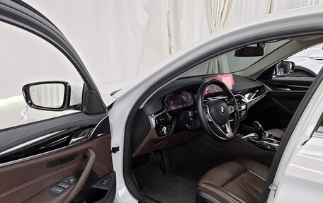 BMW 5 серия, 2021 год, 3 890 000 рублей, 10 фотография