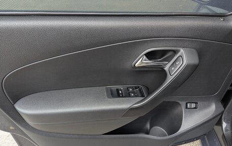 Volkswagen Polo VI (EU Market), 2012 год, 735 000 рублей, 11 фотография