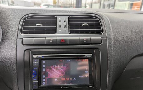 Volkswagen Polo VI (EU Market), 2012 год, 735 000 рублей, 18 фотография