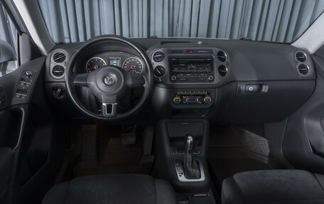 Volkswagen Tiguan I, 2013 год, 1 084 000 рублей, 6 фотография