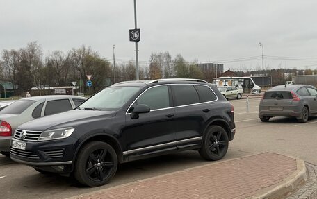 Volkswagen Touareg III, 2016 год, 3 210 000 рублей, 2 фотография