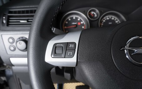 Opel Zafira B, 2013 год, 1 099 000 рублей, 17 фотография