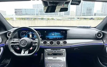 Mercedes-Benz E-Класс AMG, 2021 год, 14 559 132 рублей, 8 фотография