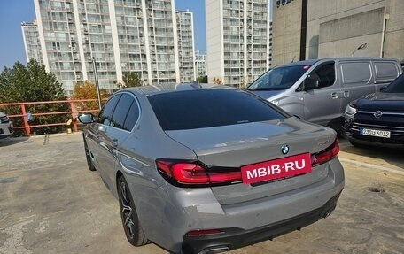 BMW 5 серия, 2022 год, 4 600 000 рублей, 2 фотография
