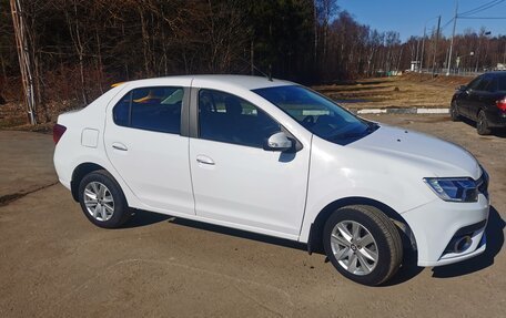 Renault Logan II, 2020 год, 890 000 рублей, 2 фотография