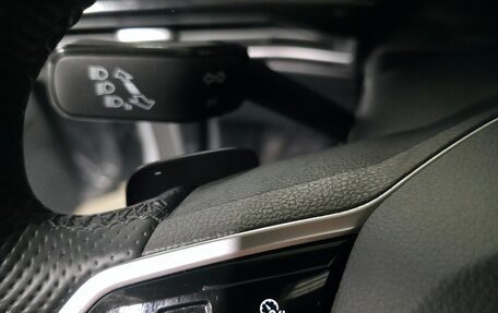 Volkswagen Golf VIII, 2022 год, 3 624 000 рублей, 21 фотография