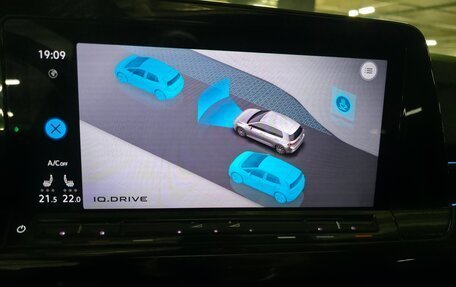 Volkswagen Golf VIII, 2022 год, 3 624 000 рублей, 23 фотография