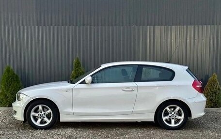 BMW 1 серия, 2010 год, 850 000 рублей, 2 фотография