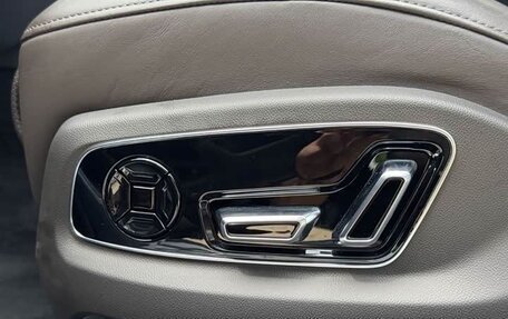 Audi A8, 2022 год, 6 825 732 рублей, 17 фотография