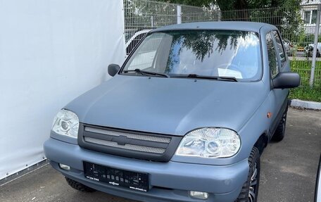 Chevrolet Niva I рестайлинг, 2004 год, 400 000 рублей, 1 фотография