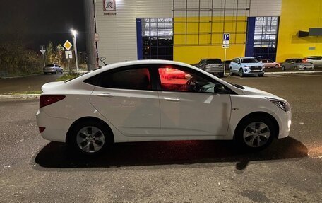 Hyundai Solaris II рестайлинг, 2016 год, 1 000 000 рублей, 4 фотография